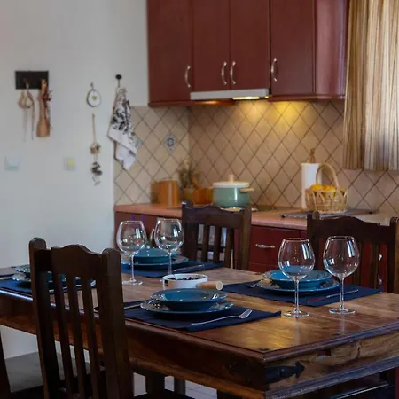 Maria's House Semesterbostad Nidhrion